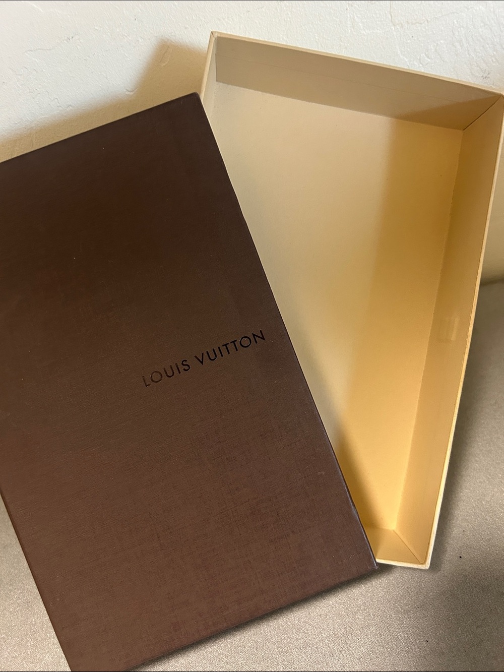 Louis Vuitton accessories box ( authentic)